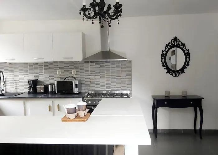 La Pierre Précieuse * Château-Thierry