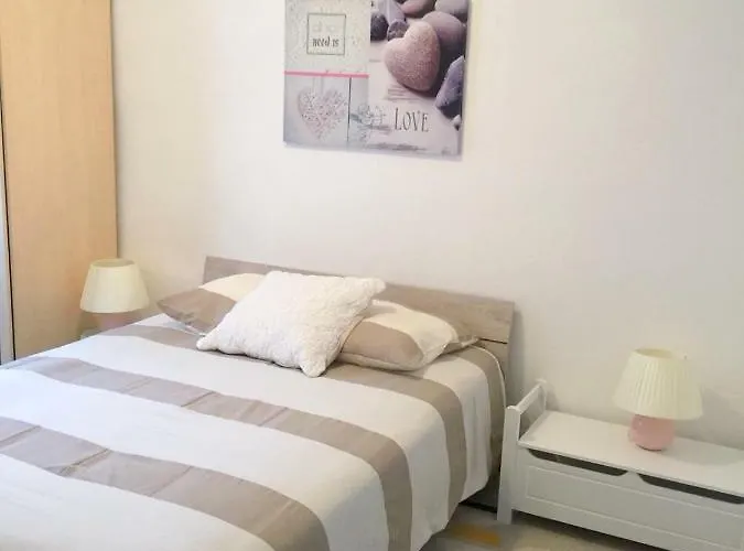 La Pierre Précieuse * Château-Thierry